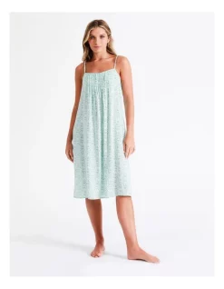 Budget 🎉 Chloe & Lola Geo Pin Tuck Chemise ⭐