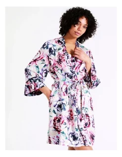 Brand new 🥰 Chloe & Lola Flat Satin Ladder Lace Robe In Champagne 😍