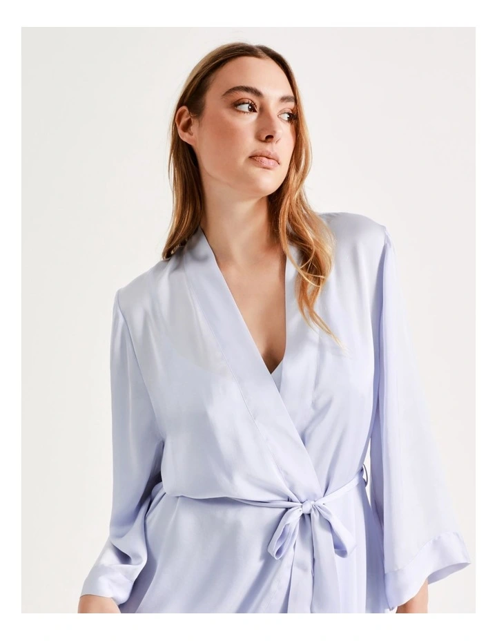 Brand new โ๏ธ Chloe & Lola ๐จ Hammered Satin Robe In Blue ๐ 4 Brand new โ๏ธ Chloe & Lola ๐จ Hammered Satin Robe In Blue ๐ - Image 2