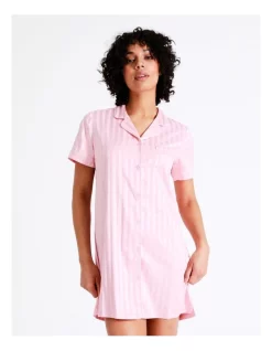 Coupon 🔥 Chloe & Lola Monogram Jacquard Satin Short Sleeve Sleep 👕 Shirt In Pink/White 🧨 -sleepwear-robes Sales unnamed file 587