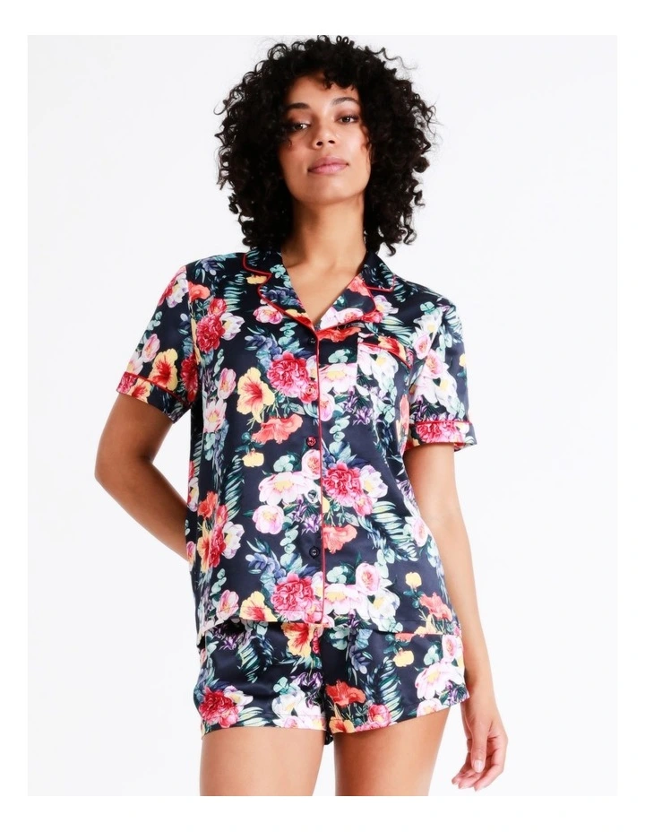 Discount ✔️ Chloe & Lola Novelty Satin Short Sleeve PJ Set In Navy 🛒 8 Discount ✔️ Chloe & Lola Novelty Satin Short Sleeve PJ Set In Navy 🛒 - Image 6
